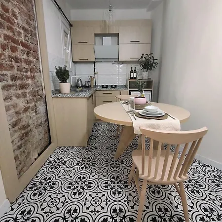 Appartement Balcony 2br Near To Nisantasi #2 Istanboel