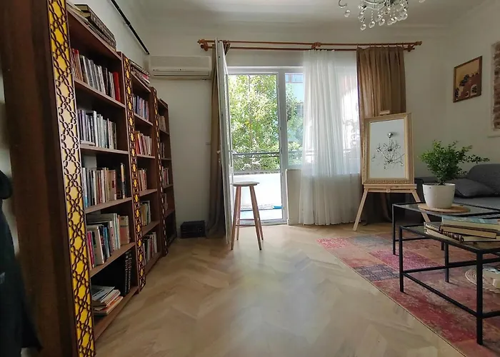 Balcony 2br Near To Nisantasi #2 이스탄불