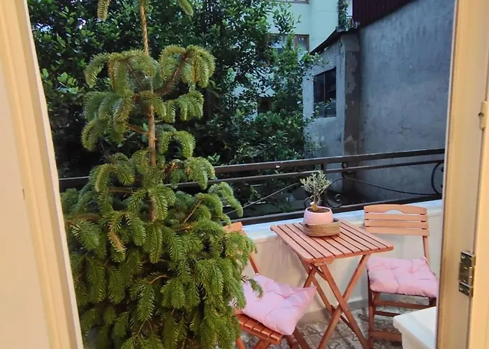 Balcony 2br Near To Nisantasi #2 아파트