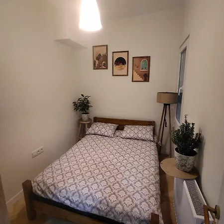 Apartment Balcony 2br Near To Nisantasi #2